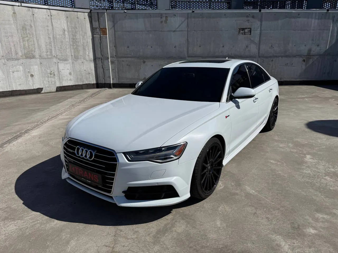 Audi A6 2015 з парку оренди KTRANS