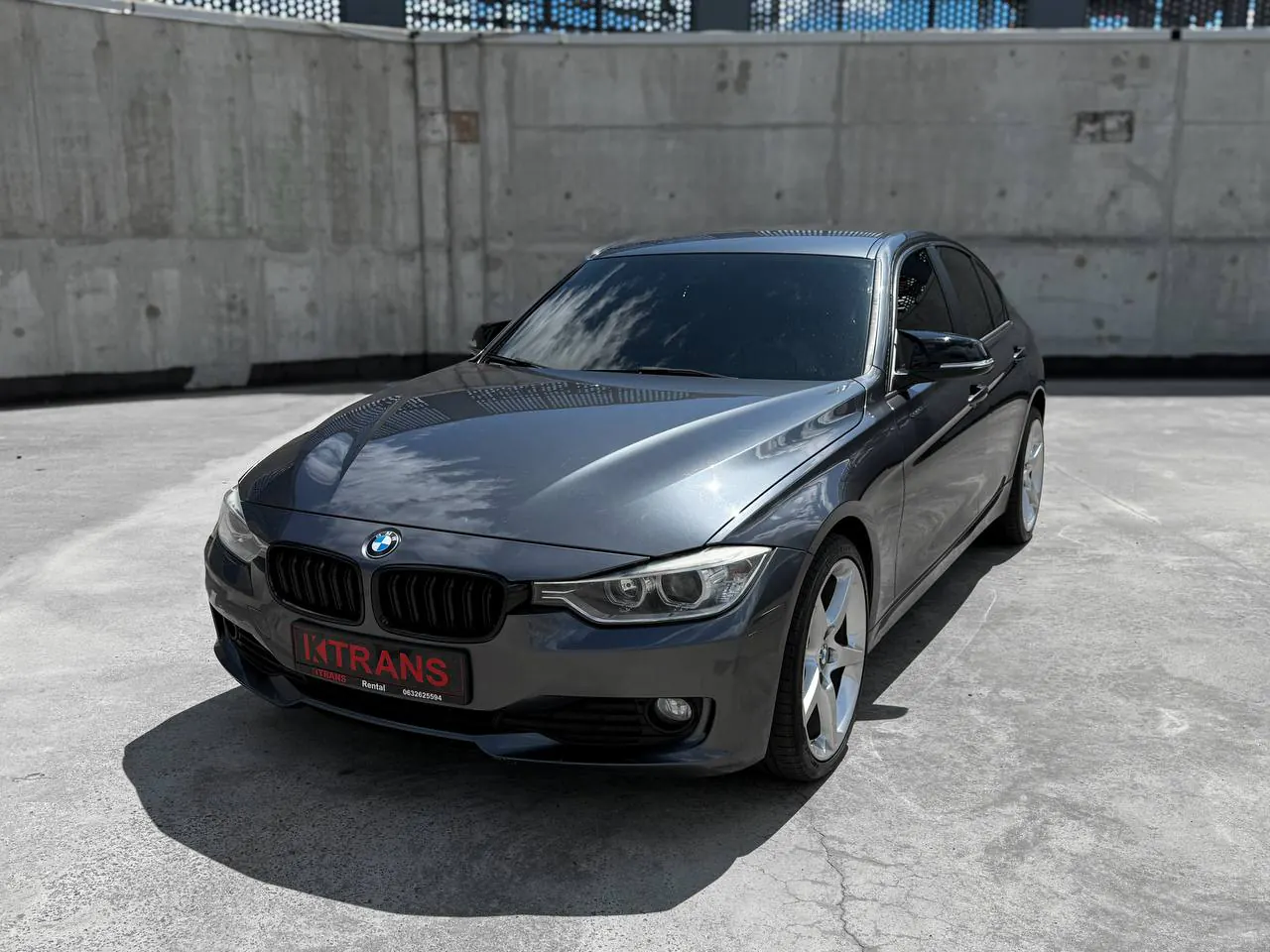 BMW 320 2014 з парку оренди KTRANS