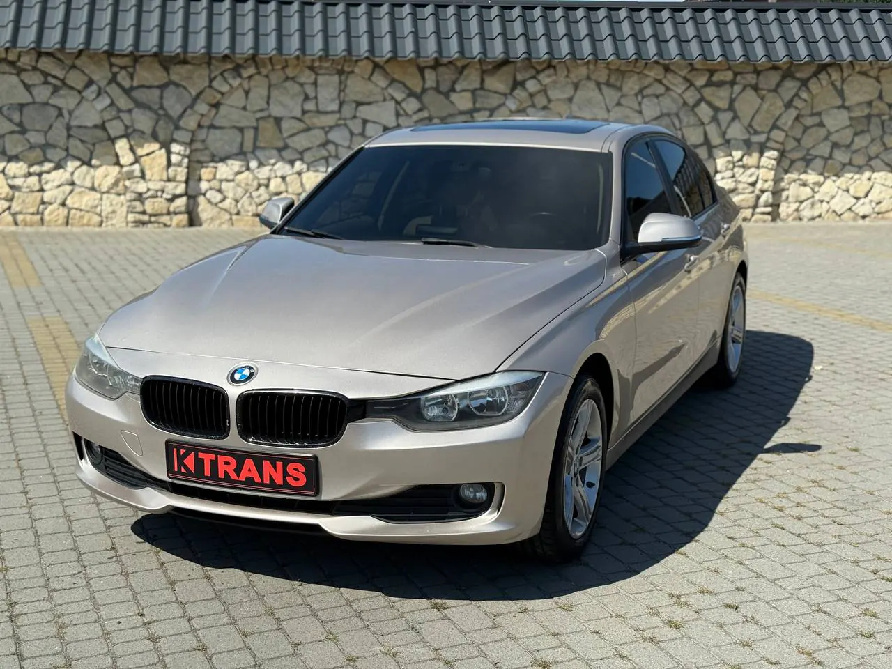 BMW 328 2014 з парку оренди KTRANS