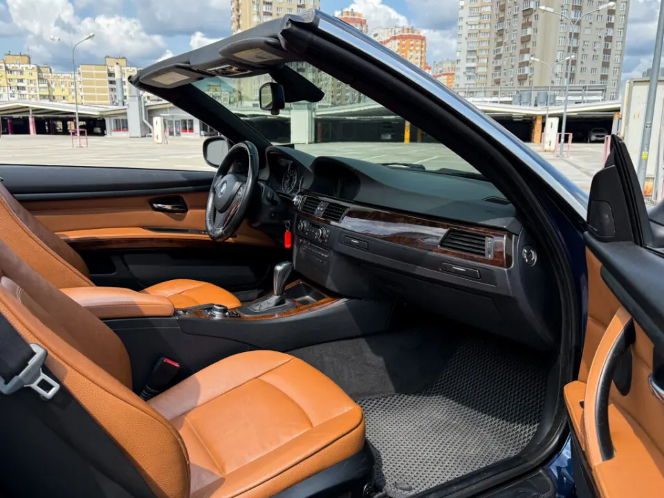 BMW 328i cabrio 2013 з парку оренди KTRANS