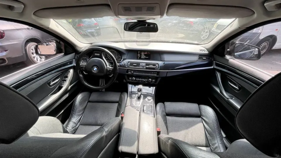 BMW 520i з парку оренди KTRANS