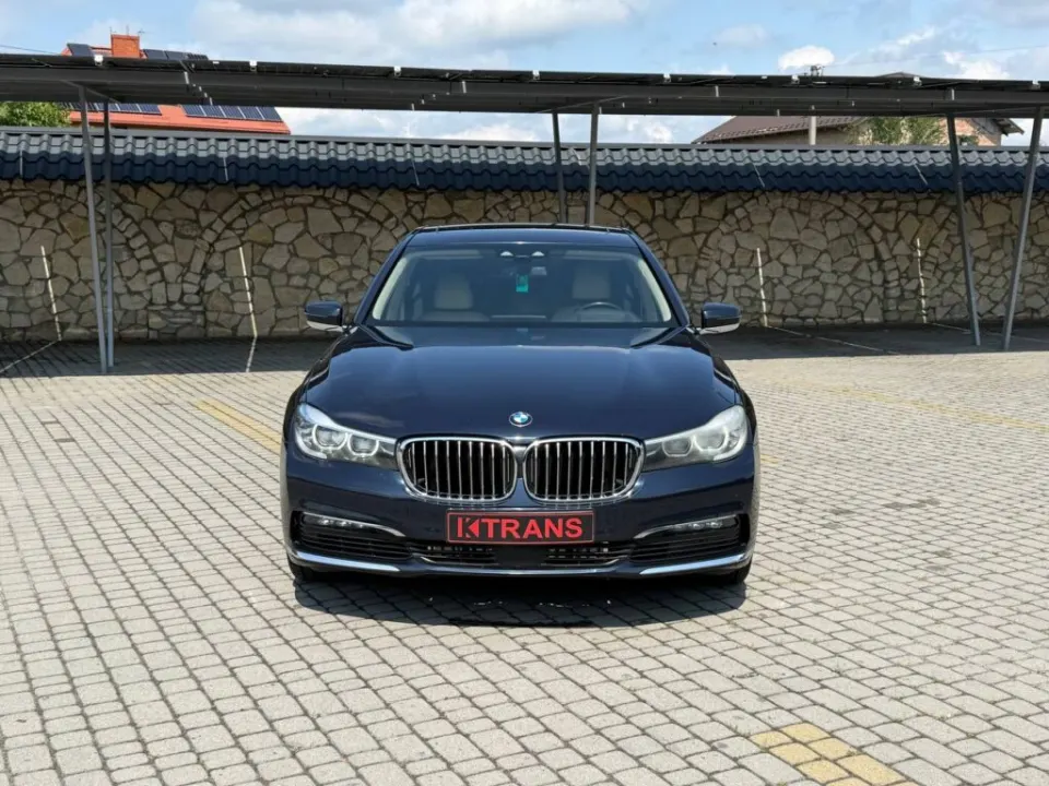 BMW 740i 2018 з парку оренди KTRANS