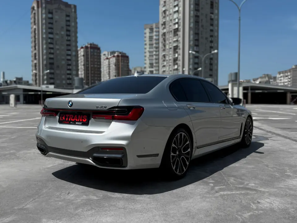 BMW 740l 2020 з парку оренди KTRANS