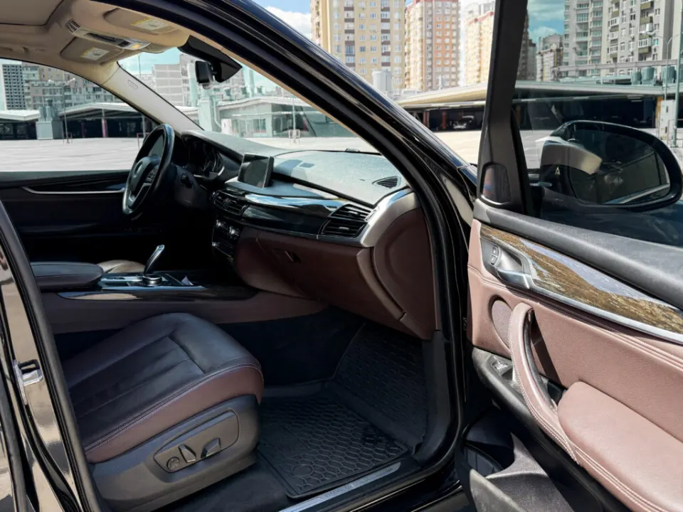 BMW X5 2015 з парку оренди KTRANS