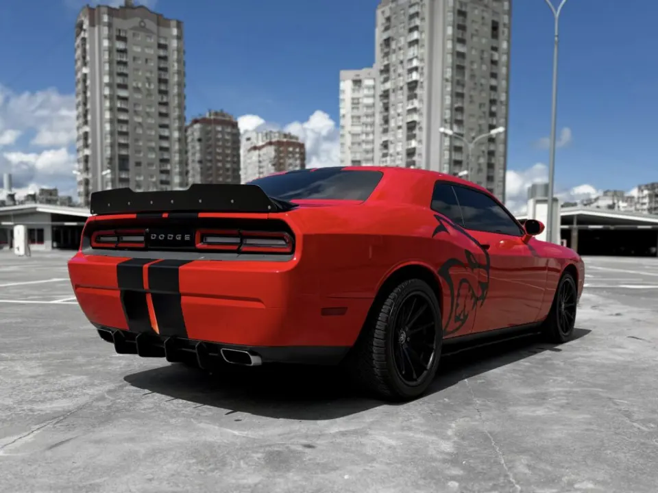 Dodge Challenger 2013 з парку оренди KTRANS