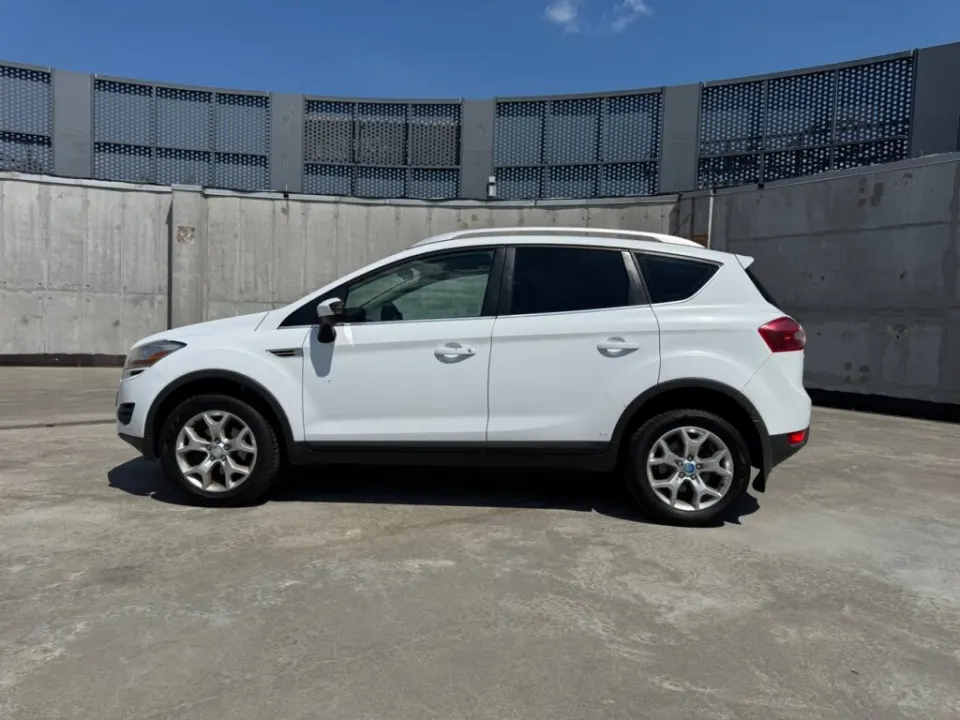 Ford Kuga 2011 з парку оренди KTRANS