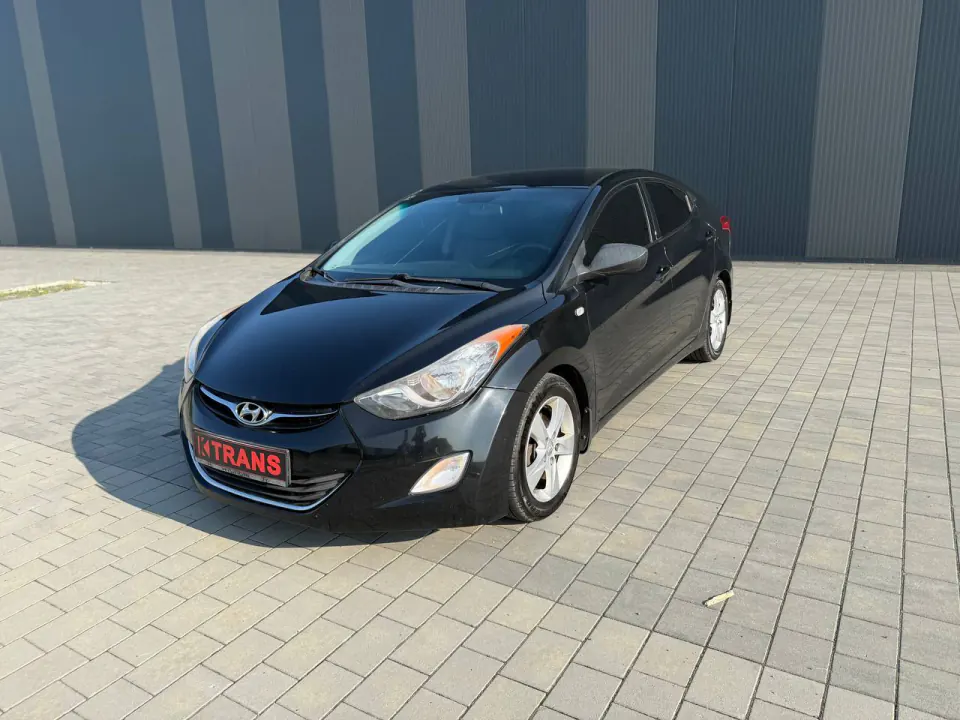 Hyundai Elantra 2013 з парку оренди KTRANS