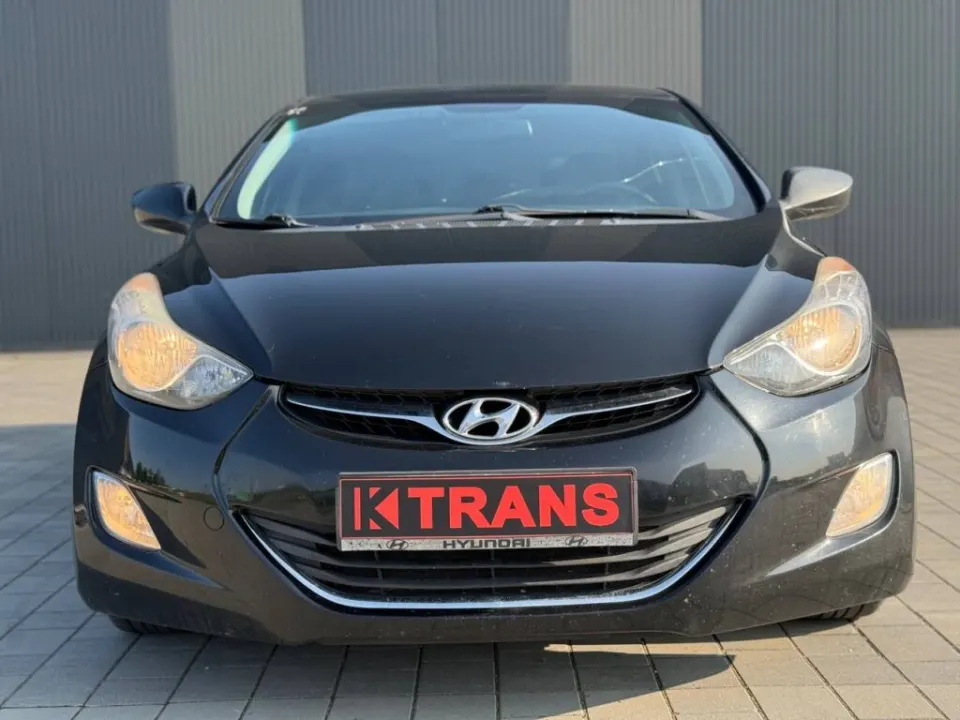 Hyundai Elantra 2013 з парку оренди KTRANS