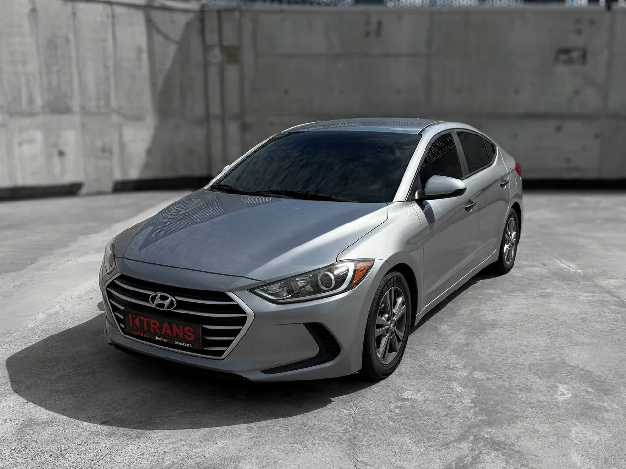 Hyundai Elantra 2017 з парку оренди KTRANS
