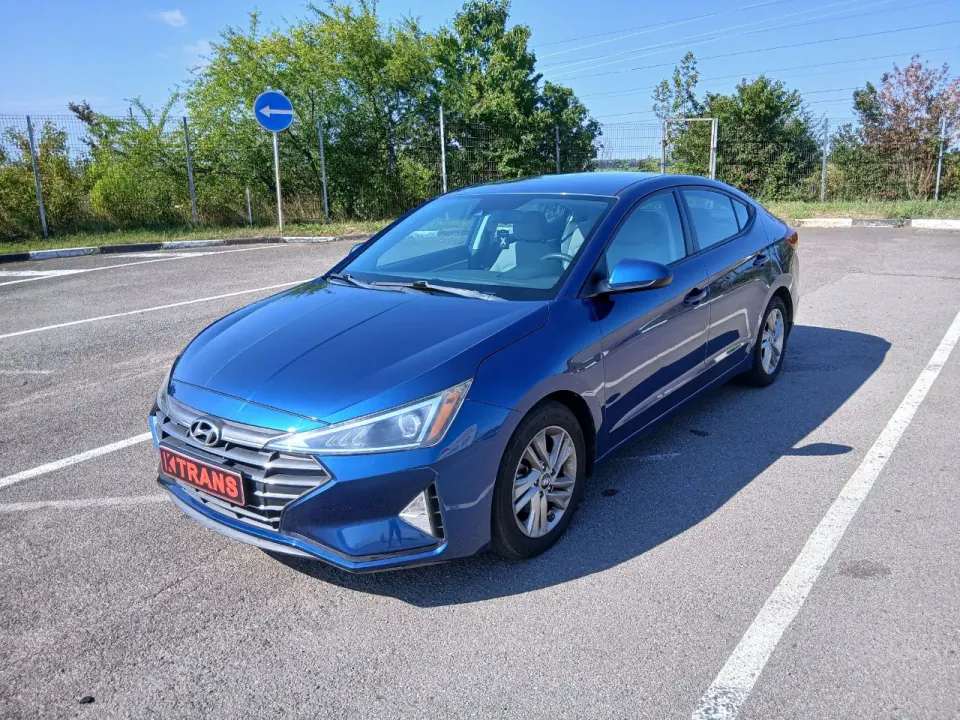 Hyundai Elantra 2018 з парку оренди KTRANS