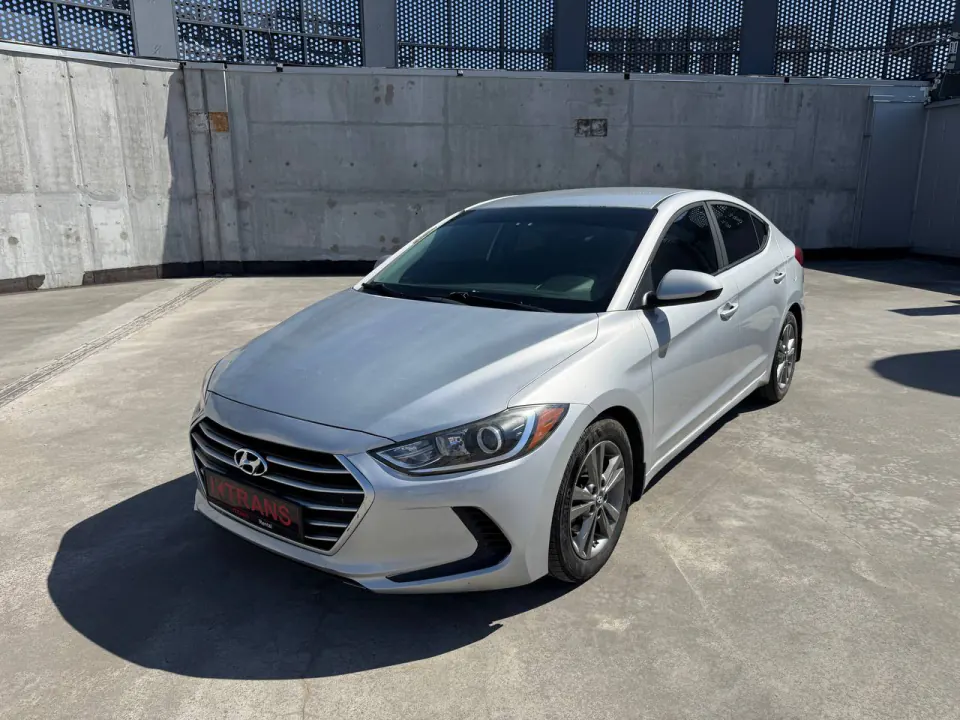 Hyundai Elantra 2017 з парку оренди KTRANS
