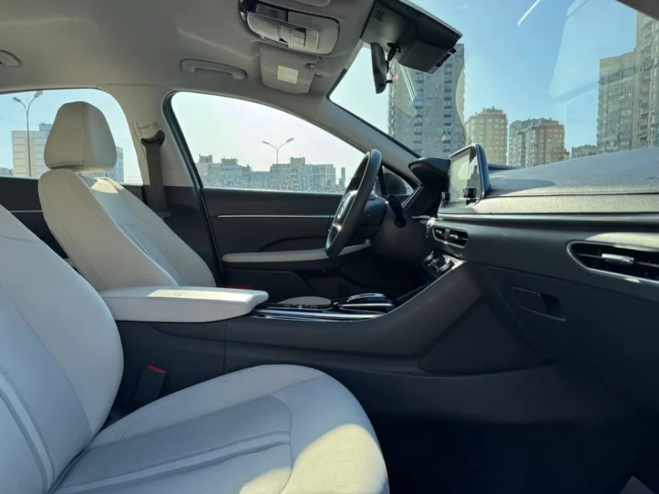 Hyundai Sonata 2021 з парку оренди KTRANS