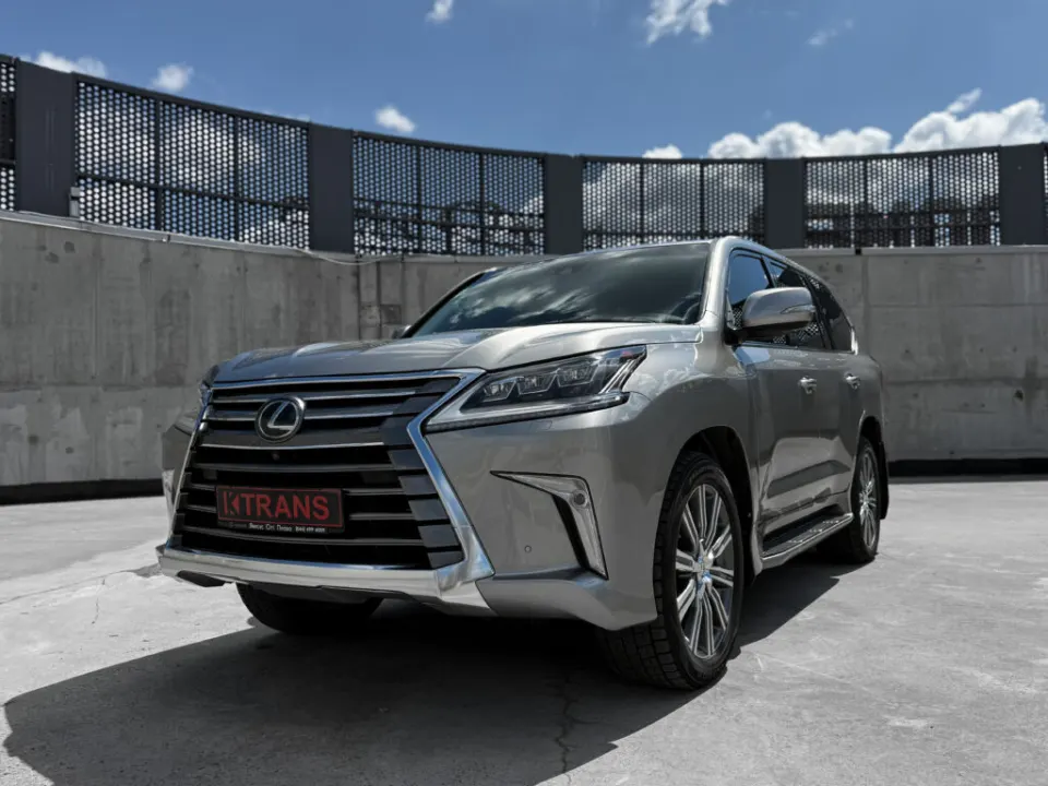 Lexus LX 570 2017 з парку оренди KTRANS