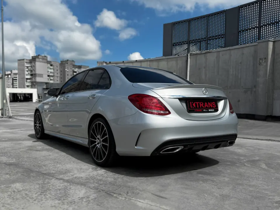 Mercedes-Benz C300 2018 з парку оренди KTRANS