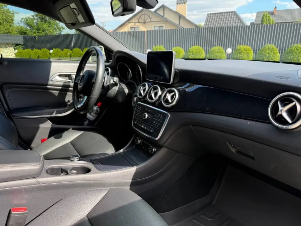 Mercedes-Benz CLA 250 2016 з парку оренди KTRANS