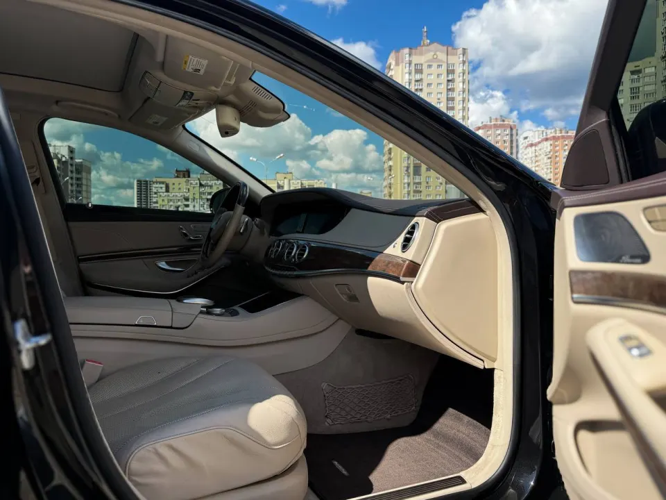 Mercedes-Benz S550 2015 з парку оренди KTRANS