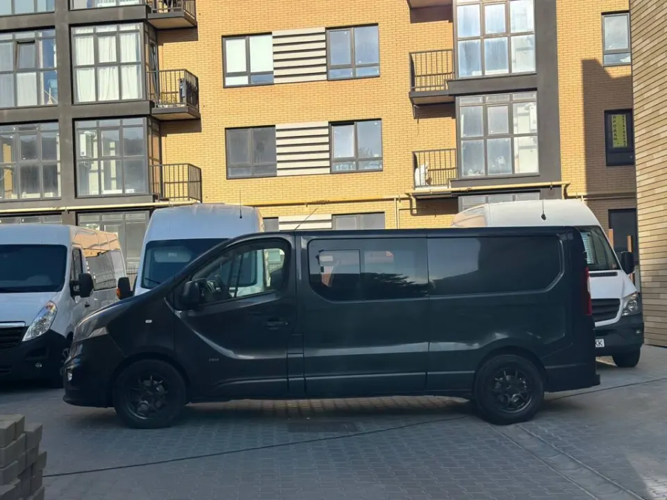 Opel Vivaro 2014 з парку оренди KTRANS