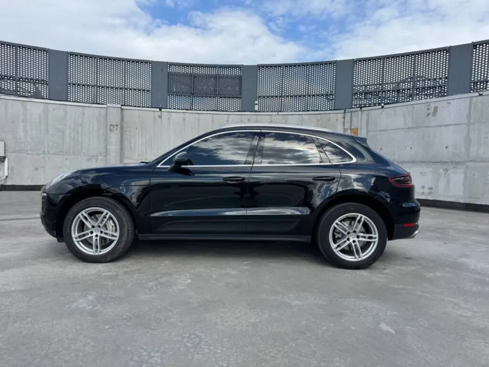 Porsche Macan 2015 з парку оренди KTRANS