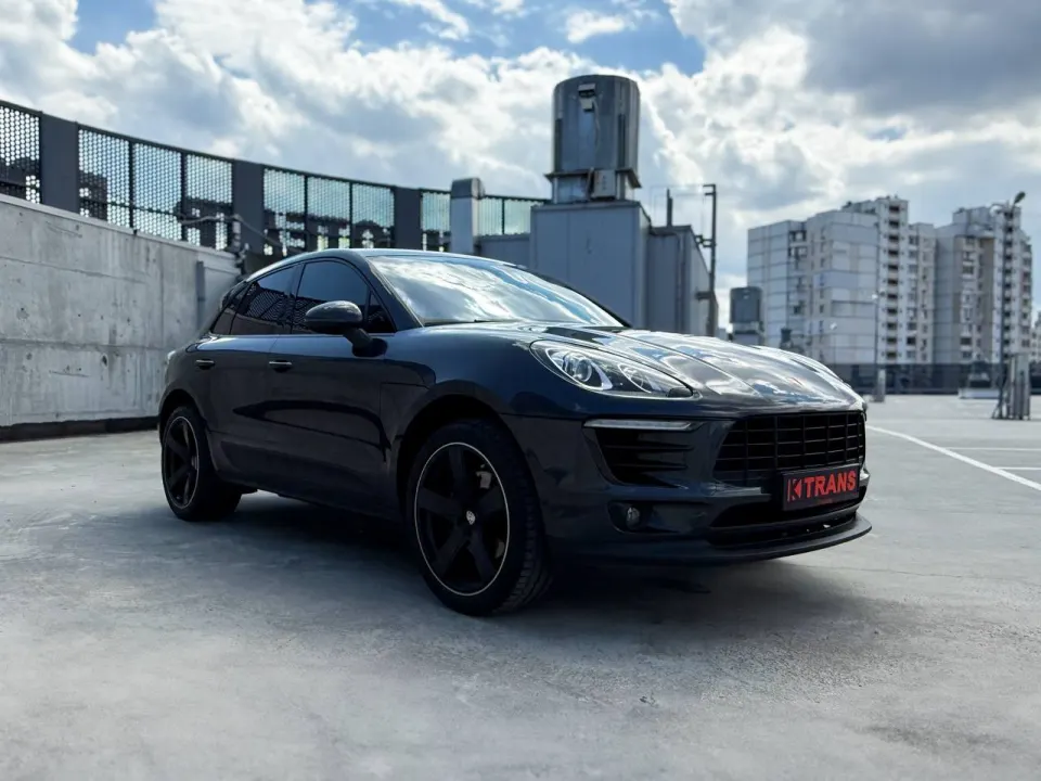 Porsche Macan 2017 з парку оренди KTRANS