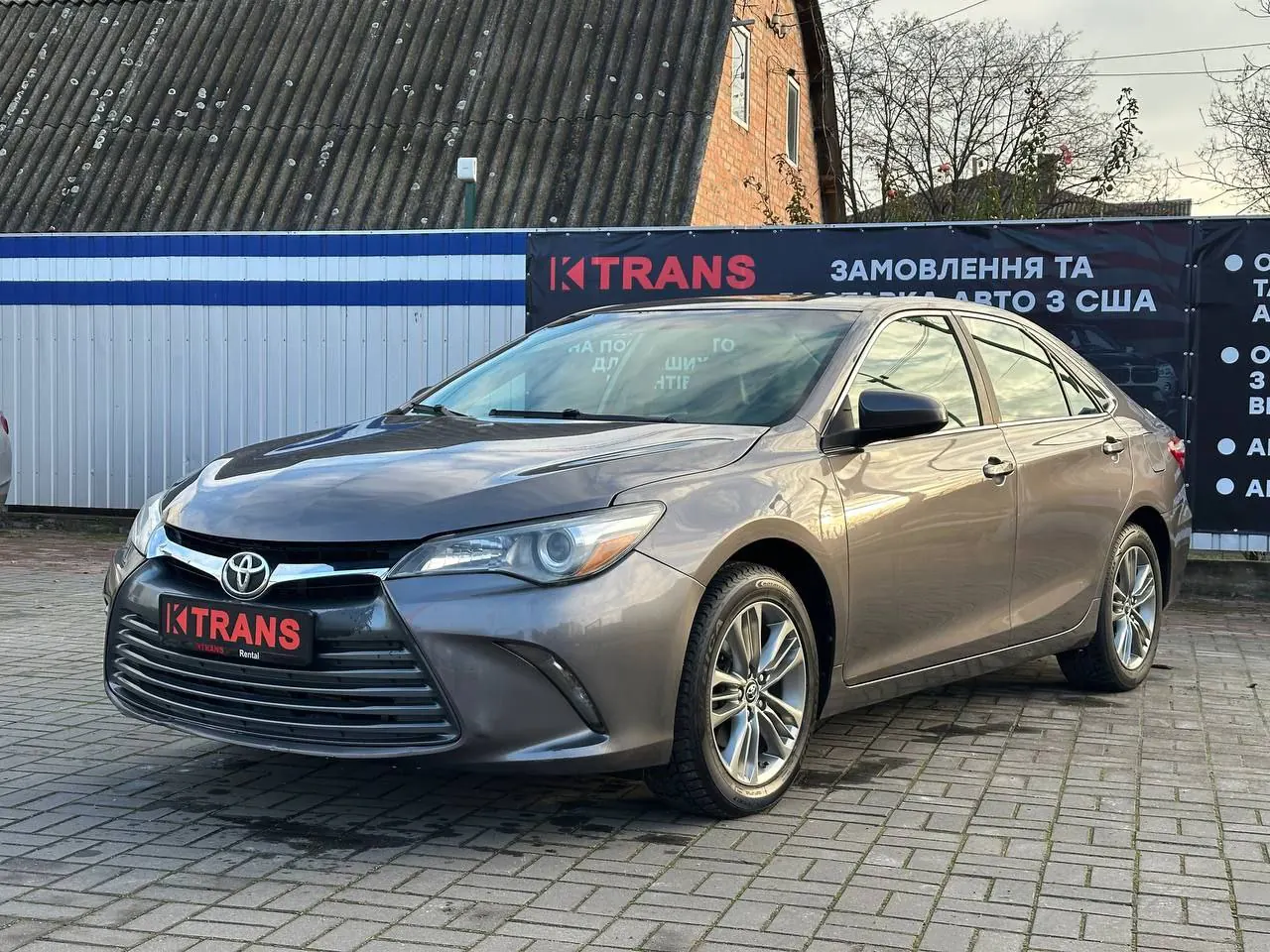 Toyota Camry 2015 з парку оренди KTRANS