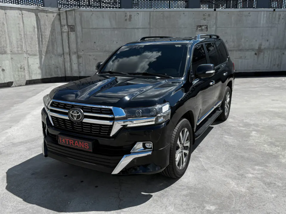 Toyota LC 200 2017 з парку оренди KTRANS