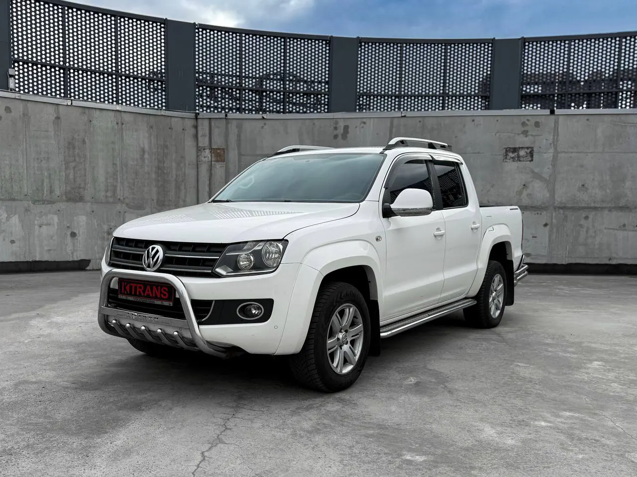 Volkswagen Amarok 2013 з парку оренди KTRANS