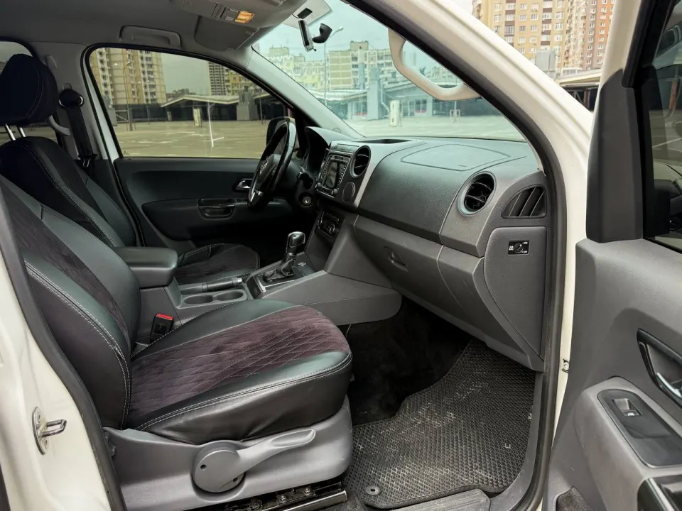 Volkswagen Amarok 2013 з парку оренди KTRANS