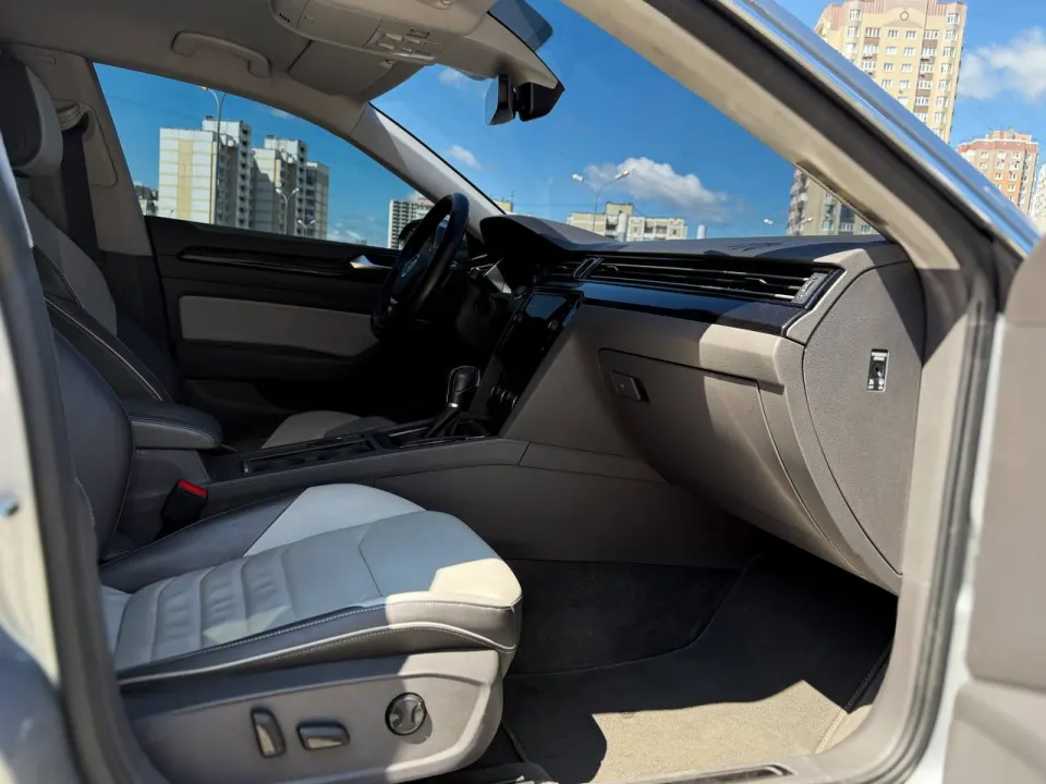 Volkswagen Arteon 2017 з парку оренди KTRANS