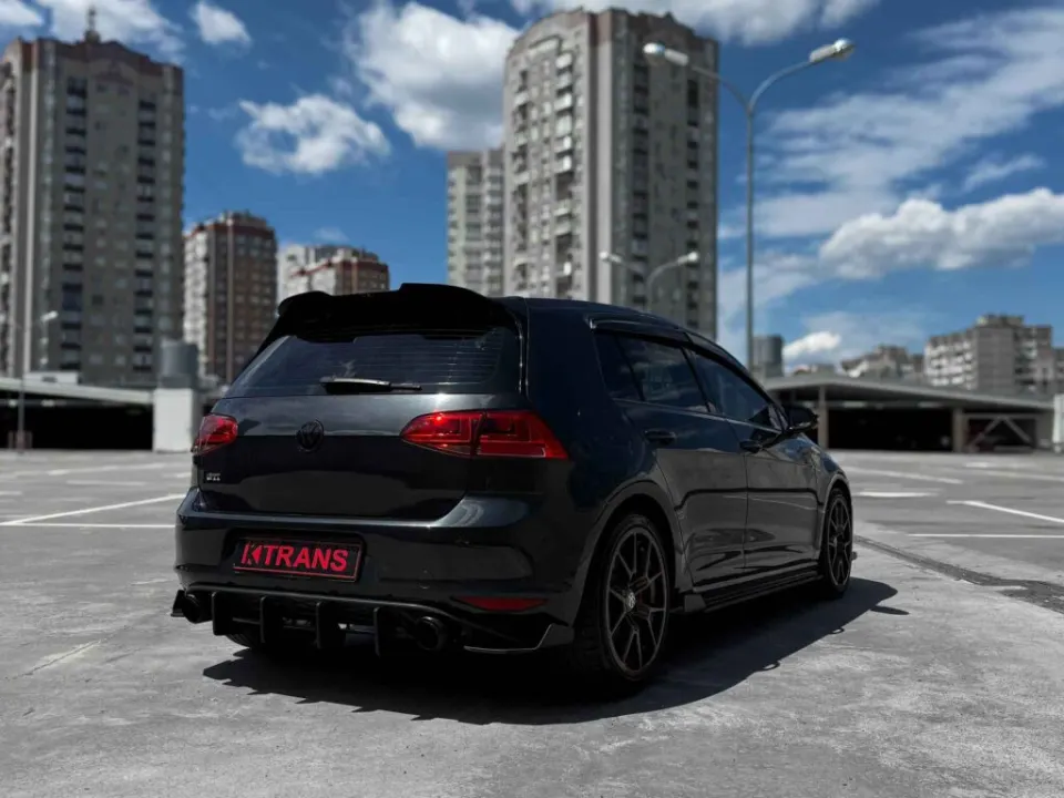 Volkswagen Golf GTI 2014 з парку оренди KTRANS