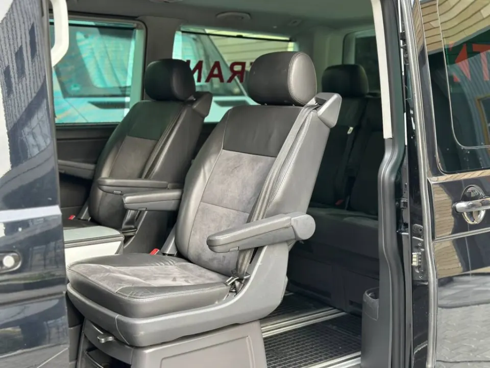Volkswagen Multivan 2010 з парку оренди KTRANS