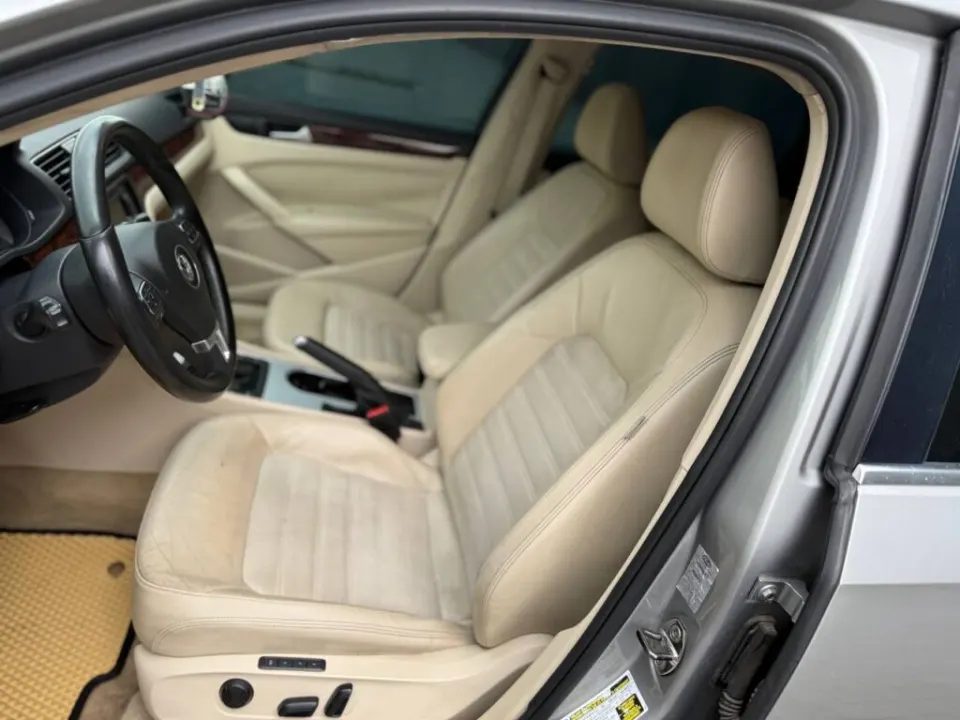 Volkswagen Passat 2014 з парку оренди KTRANS
