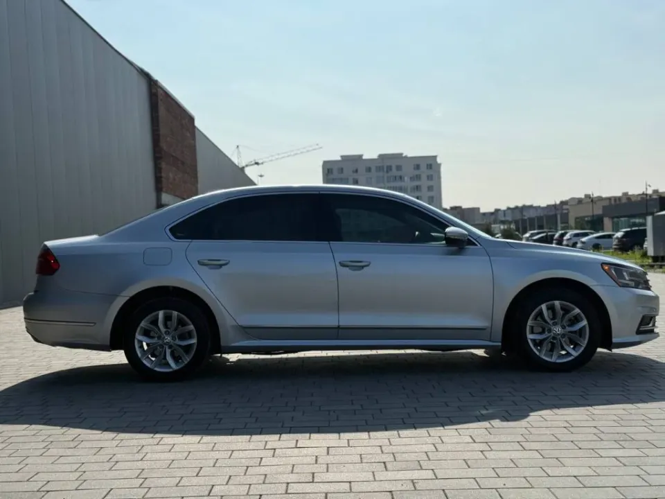 Volkswagen Passat 2016 з парку оренди KTRANS