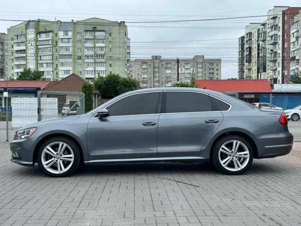 Volkswagen Passat 2016 з парку оренди KTRANS