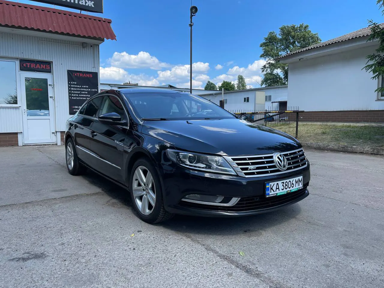 Volkswagen Passat CC з парку оренди KTRANS
