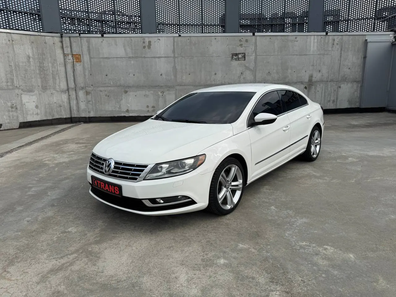Volkswagen Passat CC 2012 з парку оренди KTRANS