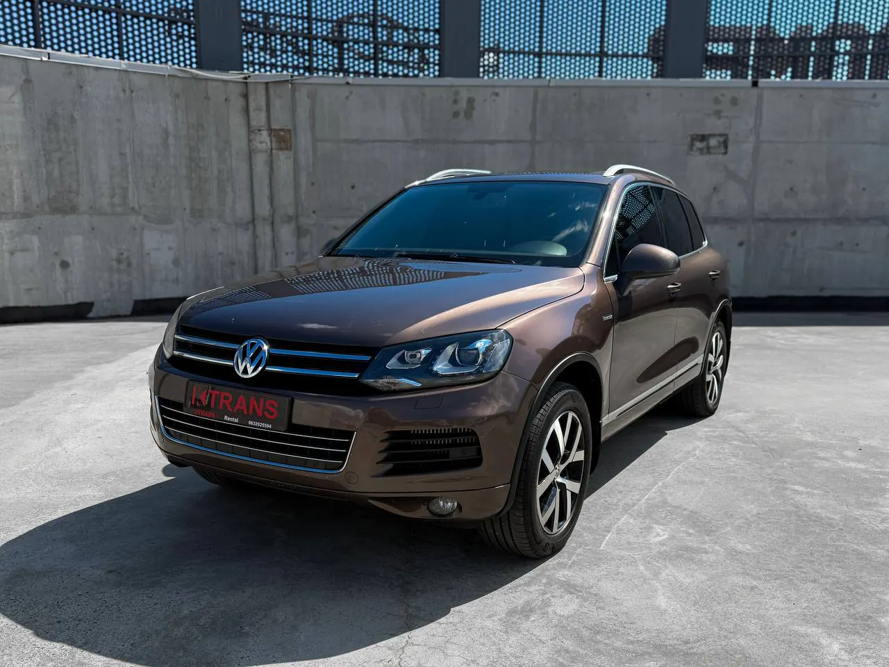 Volkswagen Touareg 2013 з парку оренди KTRANS